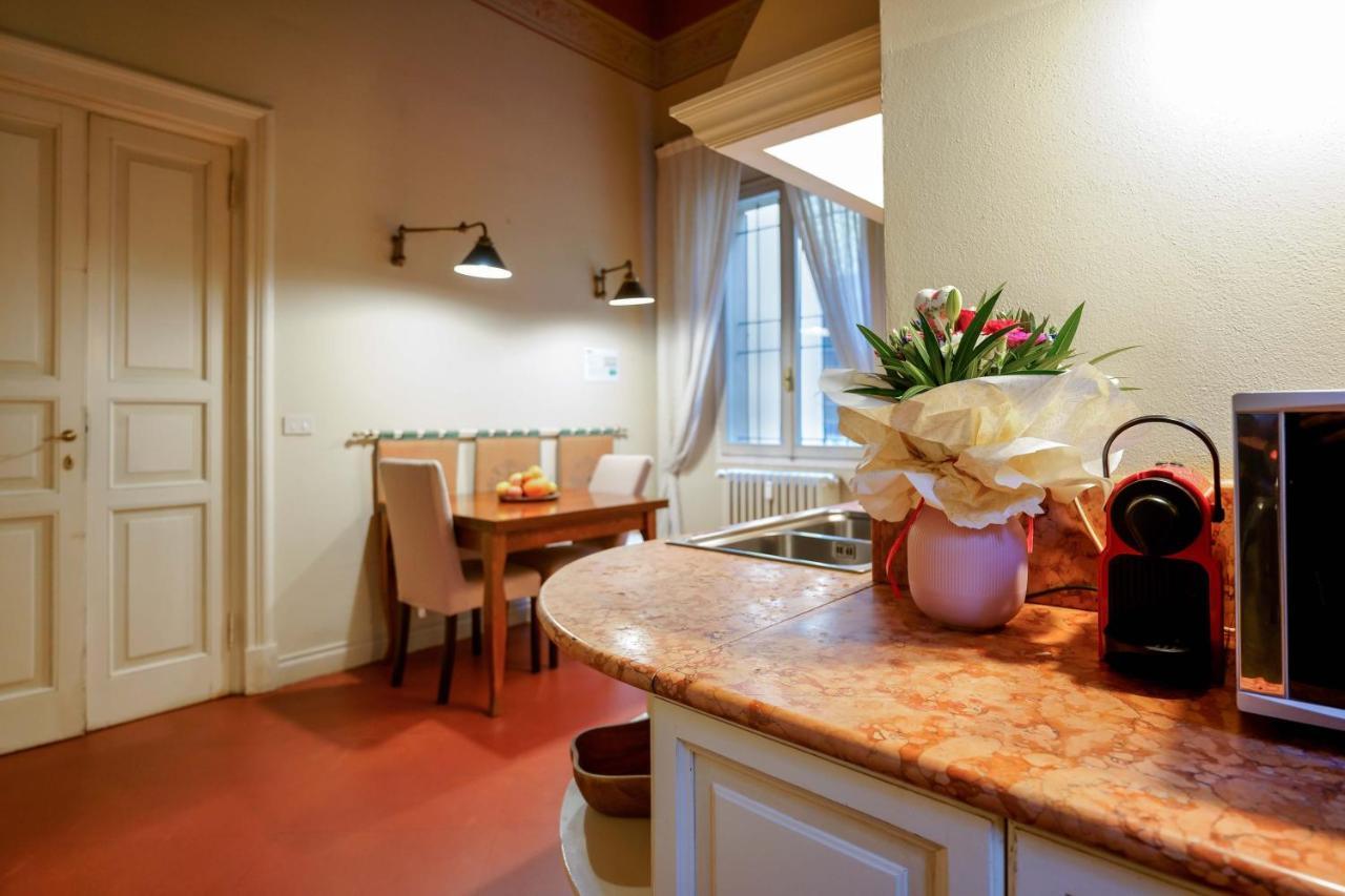 Suite Aldrovandi, With Private Garden Bologna Eksteriør bilde